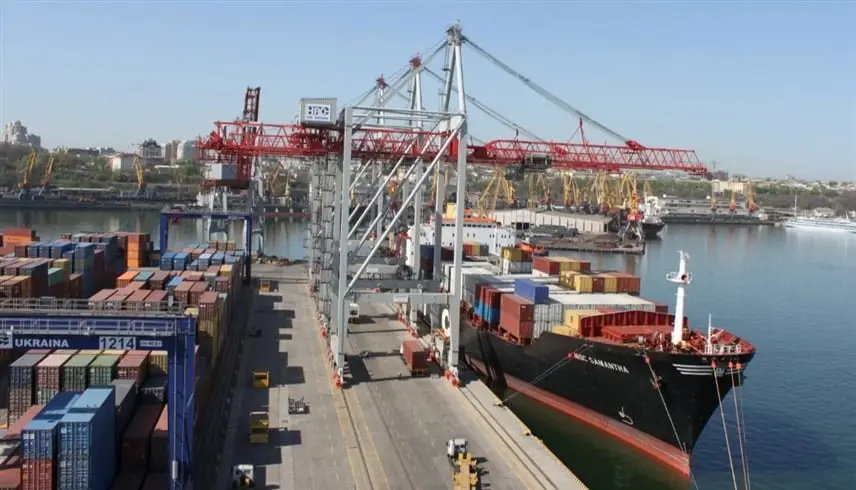 أوكرانيا تحذر من تراجع صادرات الغذاء بعد استهداف الموانئ - موقع 24