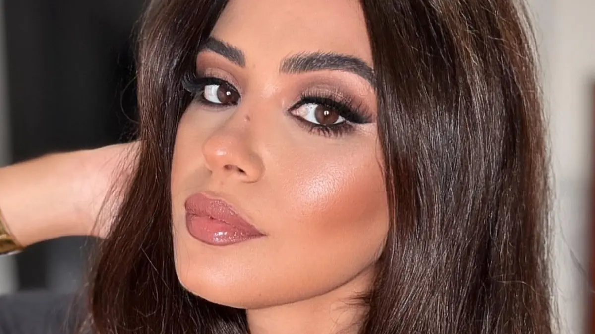 مختلف تمامًا عن مكياج الزفاف.. أسرار ونصائح خاصة بمكياج الأعياد