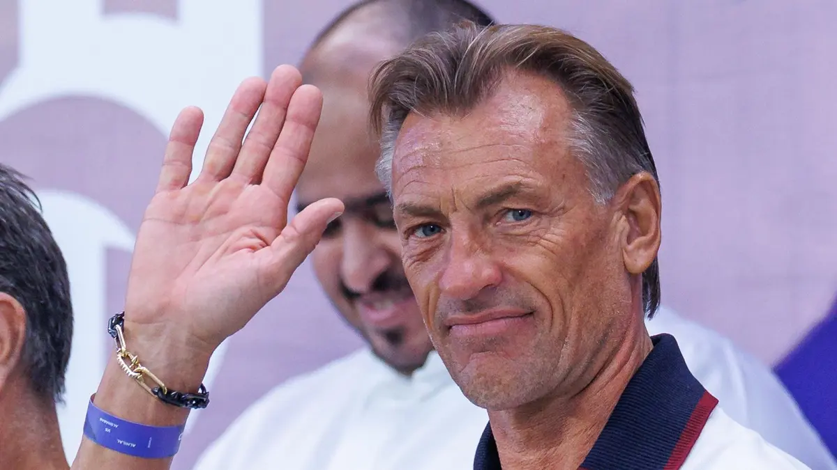 بالفيديو.. فيصل بن تركي: رينارد رفض تدريب النصر.. ويجب استبداله في المونديال