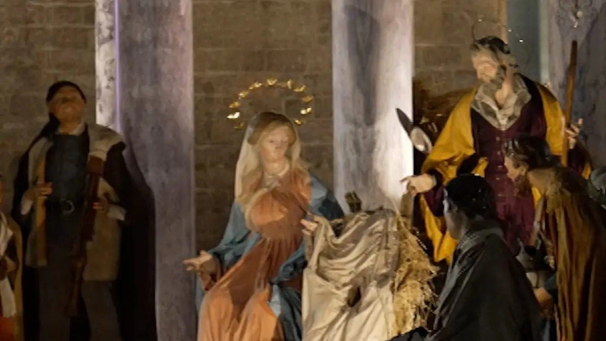 مشاهد من حول العالم.. ما رسالة أول عيد ميلاد للبابا لاون في منصبه؟