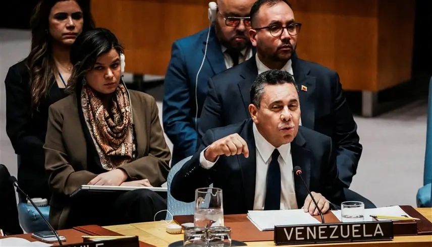 بسبب فنزويلا.. الصين وروسيا تتهمان أمريكا بسلوك "رعاة البقر" - موقع 24