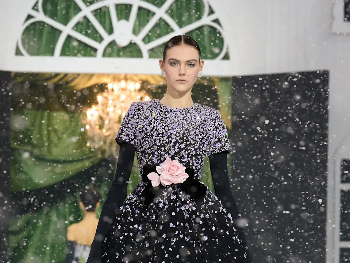 أجمل 8 فساتين سهرة فخمة للمحجبات لحفلة رأس السنة 2026