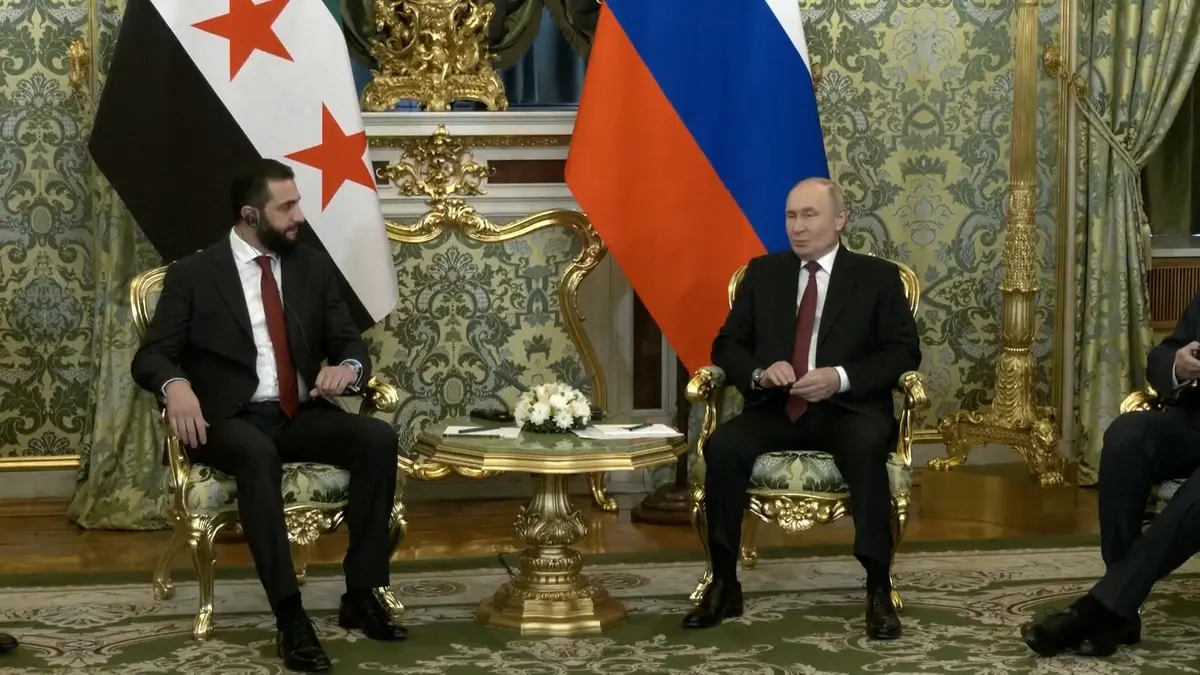 وزيرا الخارجية والدفاع السوريان يبحثان مع بوتين التعاون العسكري والاقتصادي