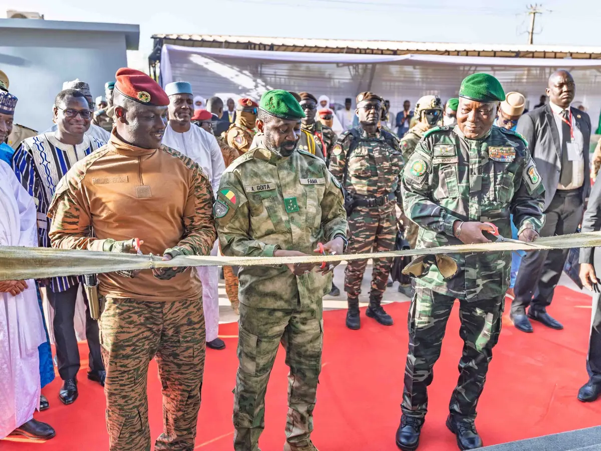 تحالف الساحل يطلق قناة تلفزيونية وبنكا استثماريا