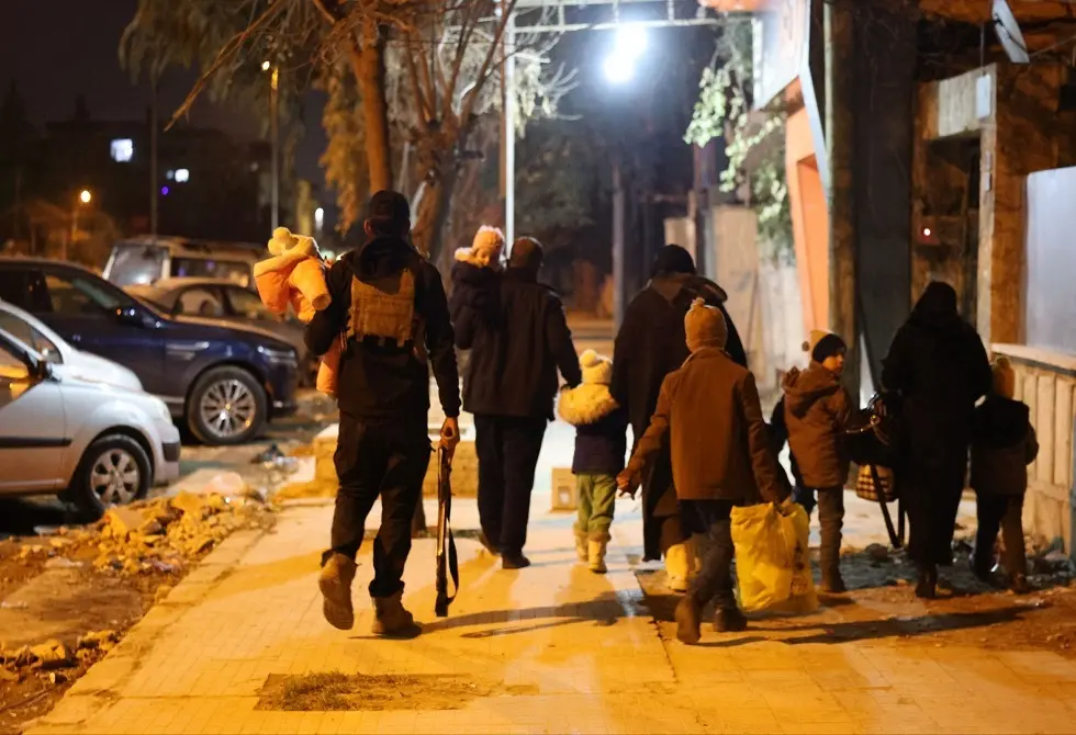 ماذا وراء التصعيد الأخير بين دمشق و"قسد" وما علاقة زيارة الوفد التركي باشتعال المعارك؟