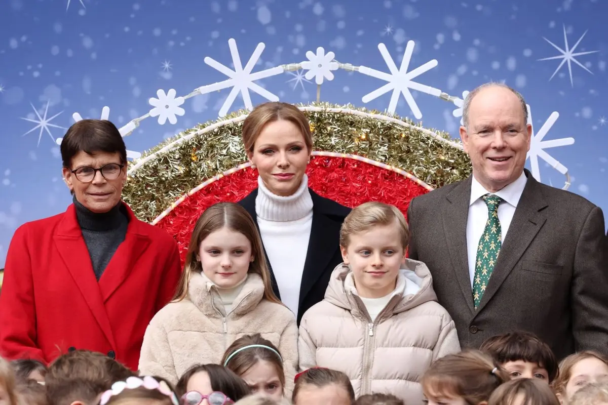 العائلات الملكية حول العالم تنشر الحب بصور عائلية ورسائل دافئة لاستقبال العام الجديد
