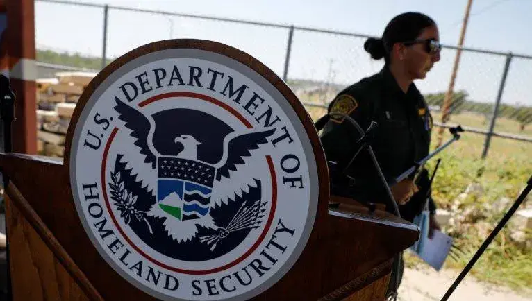 تورط مسؤولين من إدارة الهجرة الأميركية في إطلاق نار بماريلاند أسفر عن إصابة شخصين