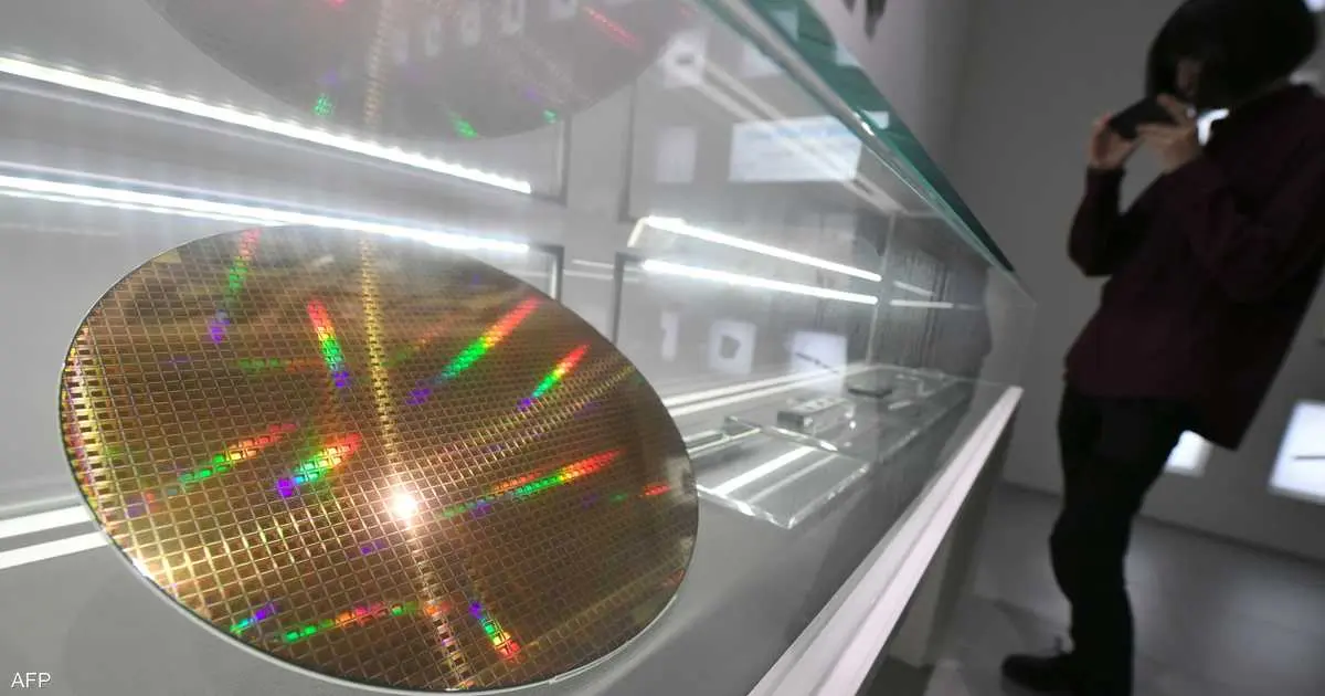 واشنطن تدرس فرض رسوم على رقائق الصين وتؤجل التنفيذ حتى 2027