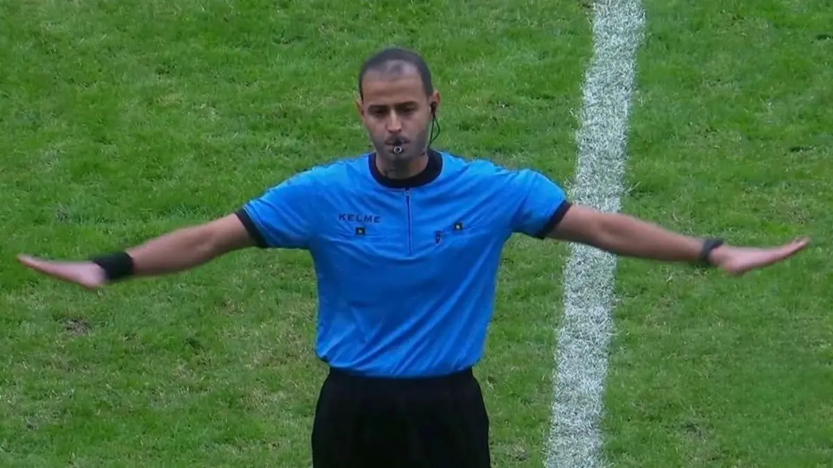 العراقيون غاضبون إثر إلغاء مباراة بالدوري بعد 17 دقيقة من بدئها