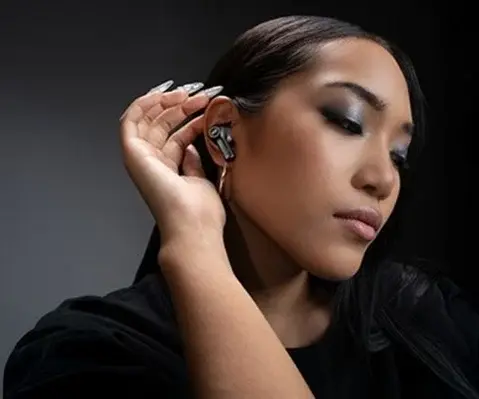 إطلاق سلسلة "دب" الجديدة من سماعات الأذن اللاسلكية الاقتصادية