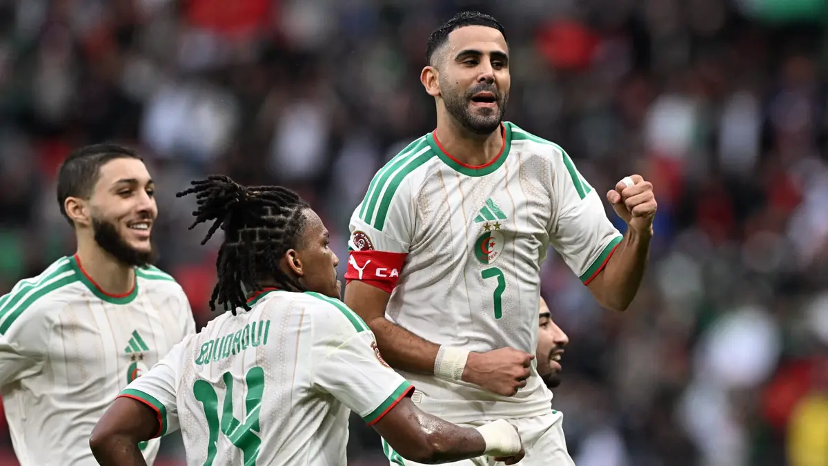 كأس إفريقيا.. منتخب الجزائر يفوز على السودان وسط تألق محرز