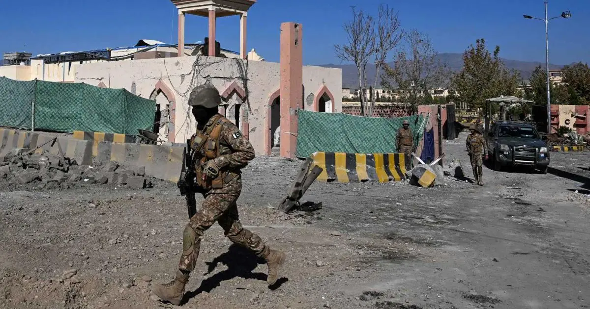 السعودية والإمارات تدينان هجوماً استهدف دورية شرطة باكستانية