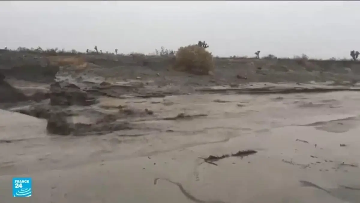 أمطار غزيرة تتسبب في فيضانات خطيرة في كاليفورنيا