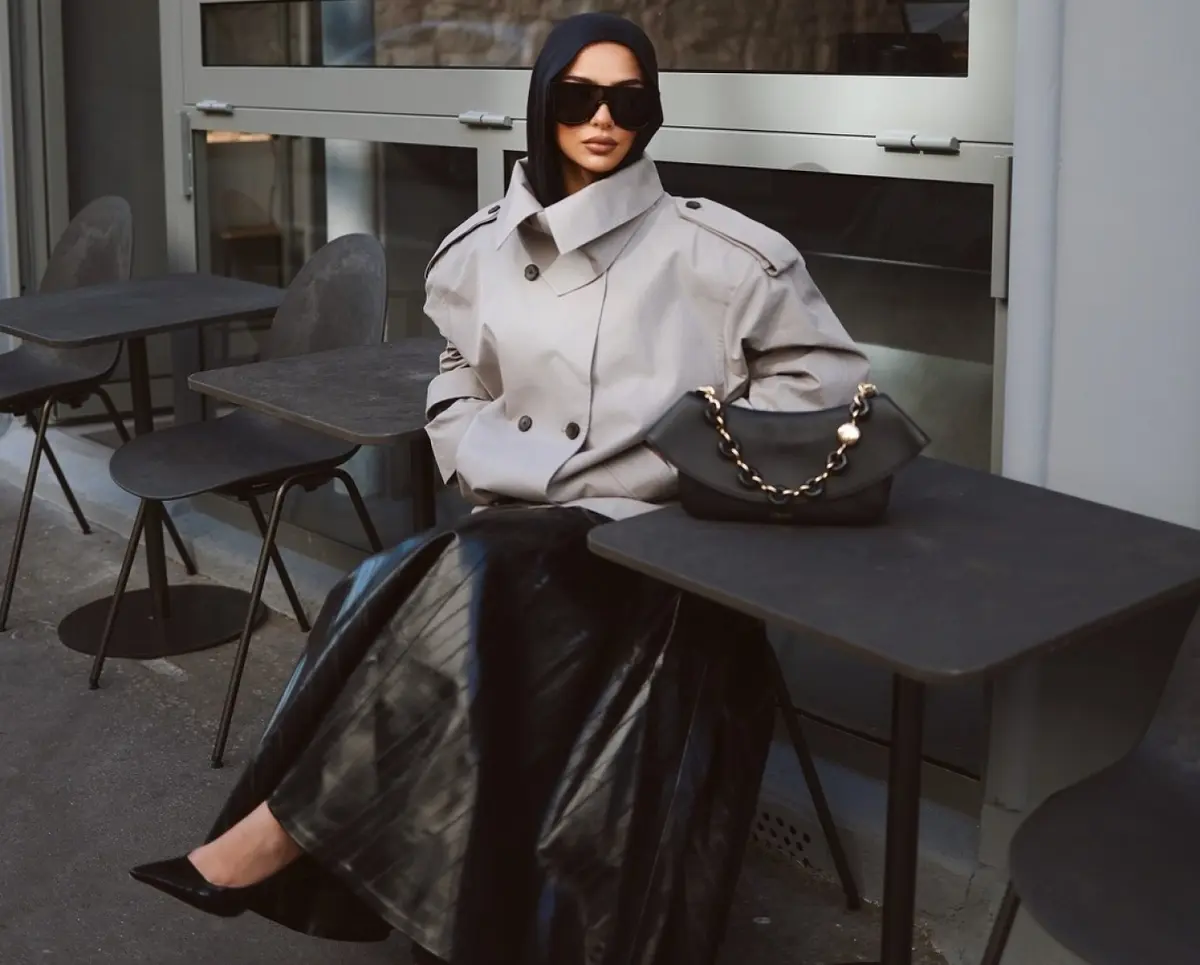 كيفية ارتداء التنانير الطويلة للمحجبات دون أن تبدو مملة؟