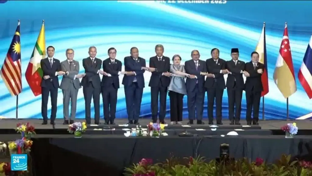 كمبوديا وتايلاند تبحثان استئناف وقف إطلاق النار