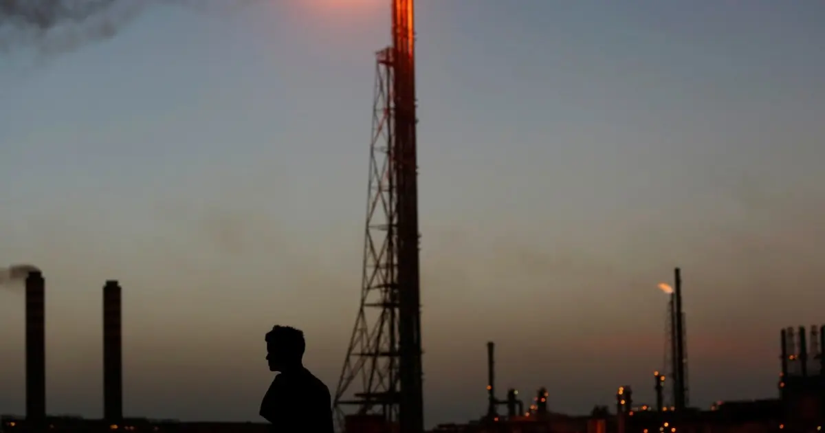 مسؤول يكشف: حصار النفط المهمة الرئيسية للجيش الأميركي في فنزويلا