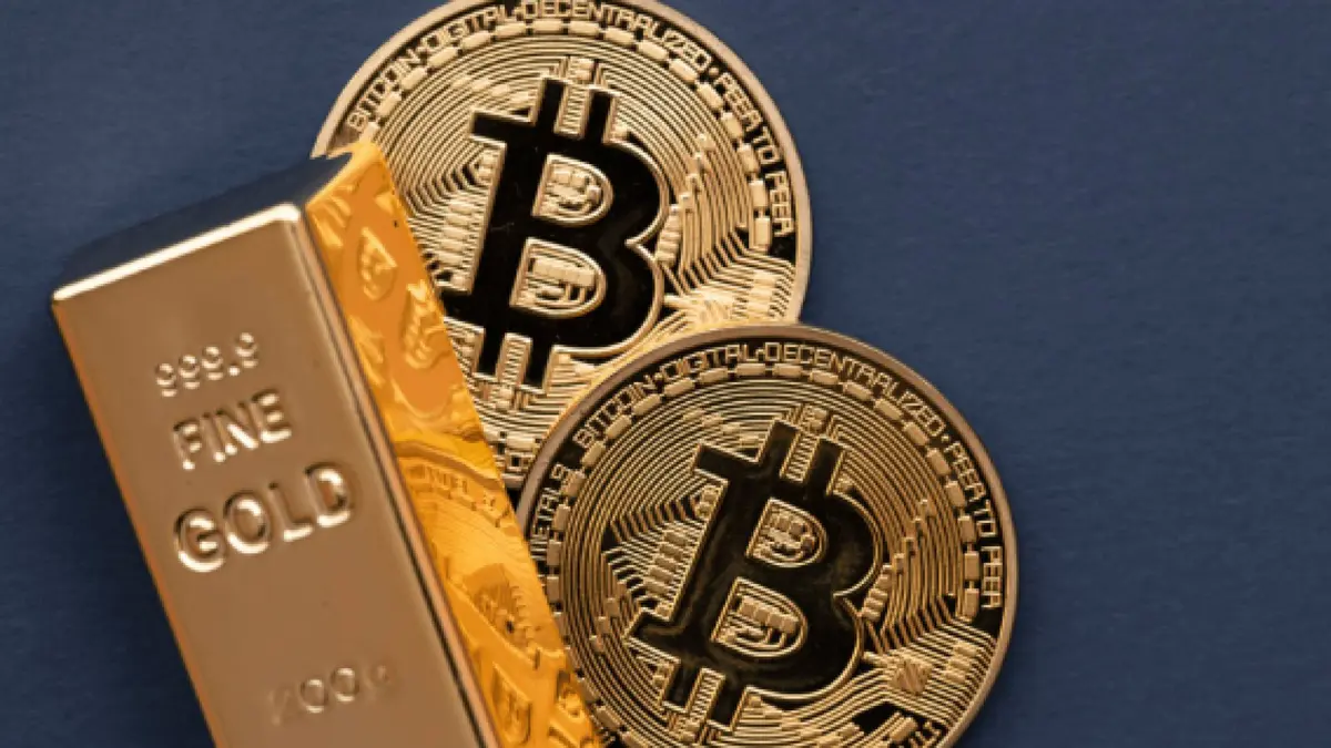 الذهب يقترب من "انفجار تاريخي".. والبيتكوين تصارع للبقاء