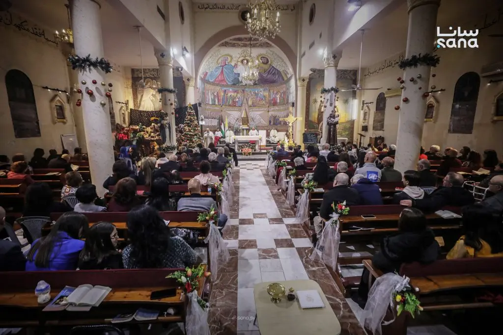قداس عيد الميلاد في كنيسة دير اللاتين في قطاع غزة لأول مرة منذ عامين
