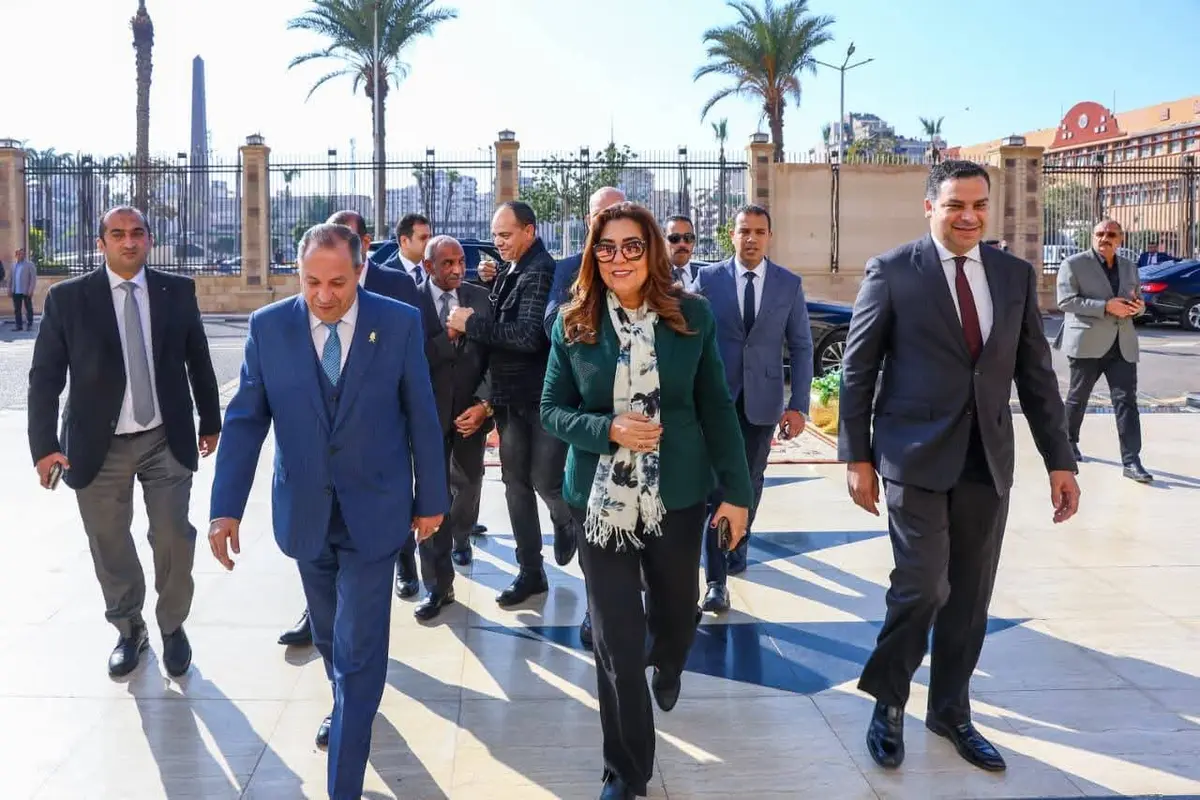 وزيرة التنمية المحلية ومحافظ بورسعيد يتفقدان كورنيش بورسعيد السياحي بعد افتتاحه بتكلفة 65 مليون جنيه - أموال الغد