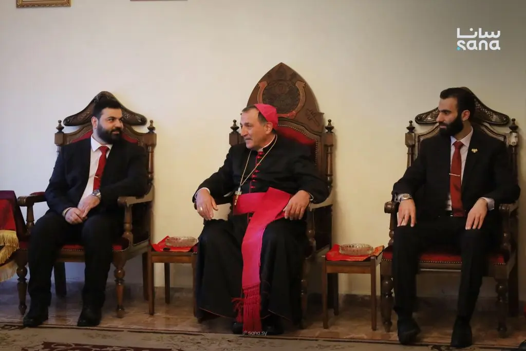محافظ طرطوس يقدم التهاني بعيد الميلاد لأبناء الطوائف المسيحية في المطرانية المارونية