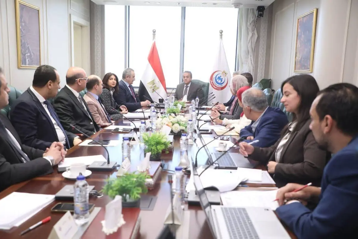 وزير الصحة يترأس اجتماع مجلس إدارة الهيئة العامة للمستشفيات والمعاهد التعليمية رقم (18)