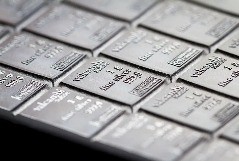 البلاتين يقفز 165% والبلاديوم يسجل أعلى مستوى في 3 سنوات