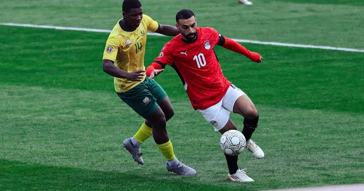أول متأهل رغم النقص.. مصر تهزم جنوب إفريقيا بركلة صلاح وقفاز الشناوي