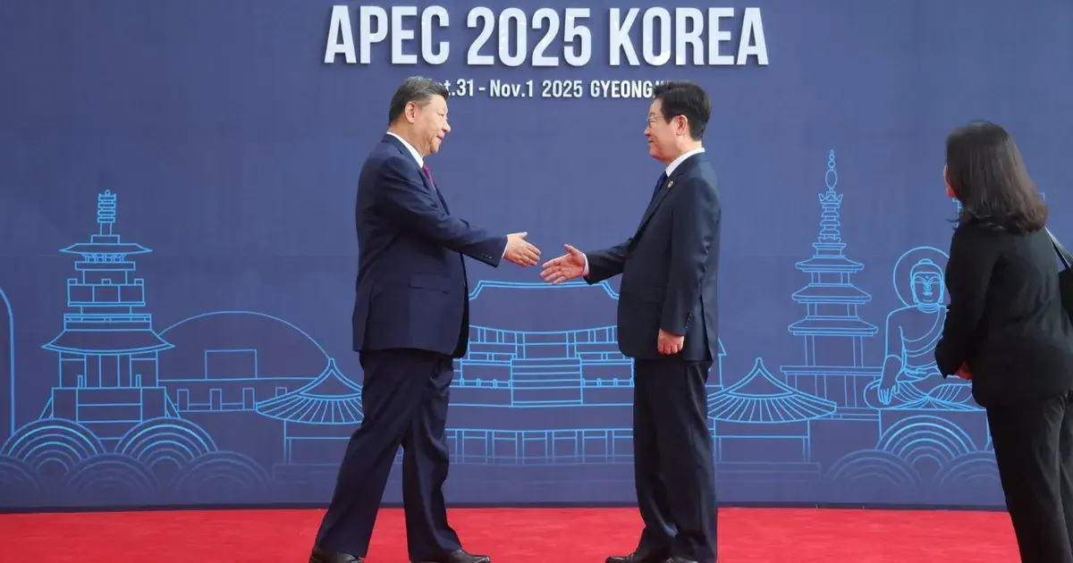 الوساطة مع بيونج يانج تتصدر أولويات زيارة رئيس كوريا الجنوبية للصين