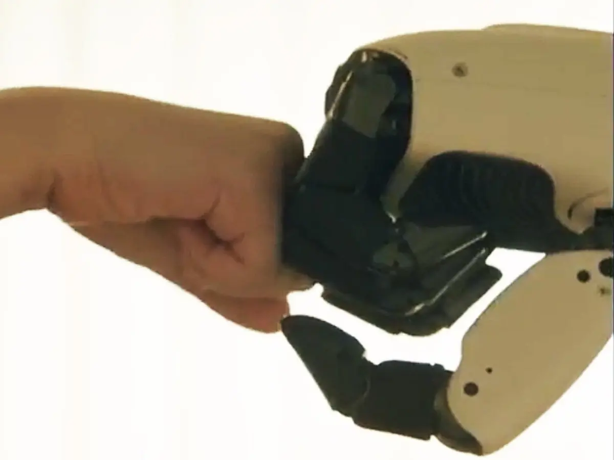 إل جي ستكشف عن روبوت منزلي ذكي "CLOiD" بقدرات بشرية في CES 2026 - عالم التقنية