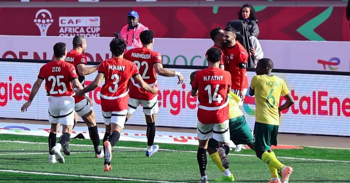 ذا أثليتيك تسخر من "مهزلة" ركلة جزاء مصر ومحمد صلاح في كأس إفريقيا