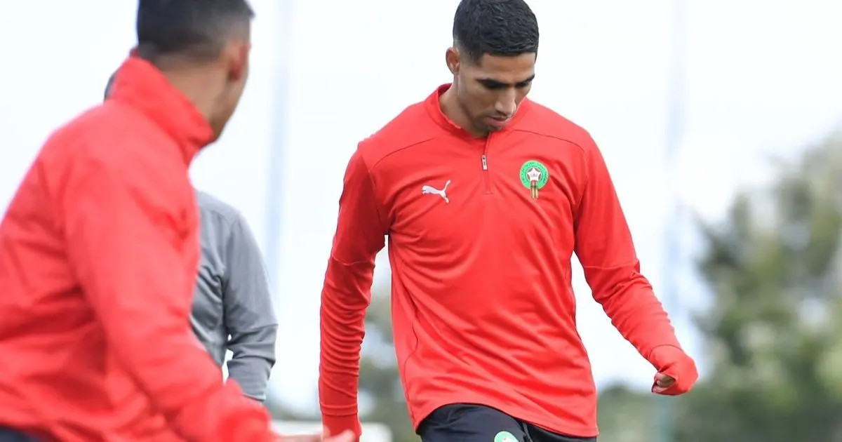 ما موقف أشرف حكيمي ورومان سايس قبل لقاء المغرب وزامبيا؟