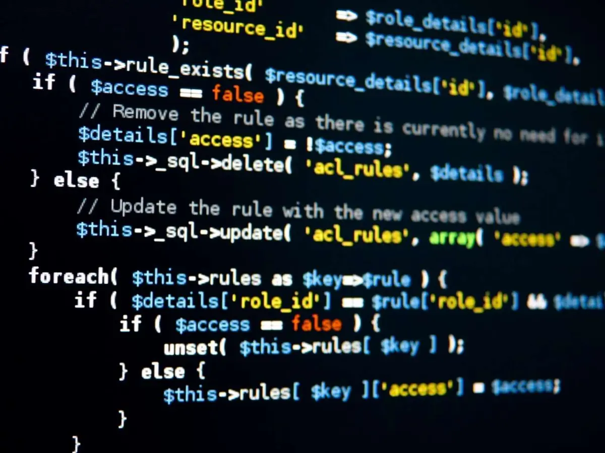 الذكاء الاصطناعي في البرمجة: إنتاج وفير… وأخطاء أكثر - عالم التقنية