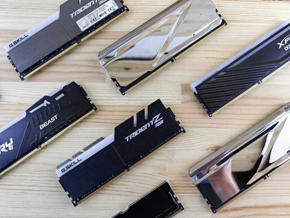 تقارير: HP أو Lenovo تحتفظ بذاكرة RAM من الموردين