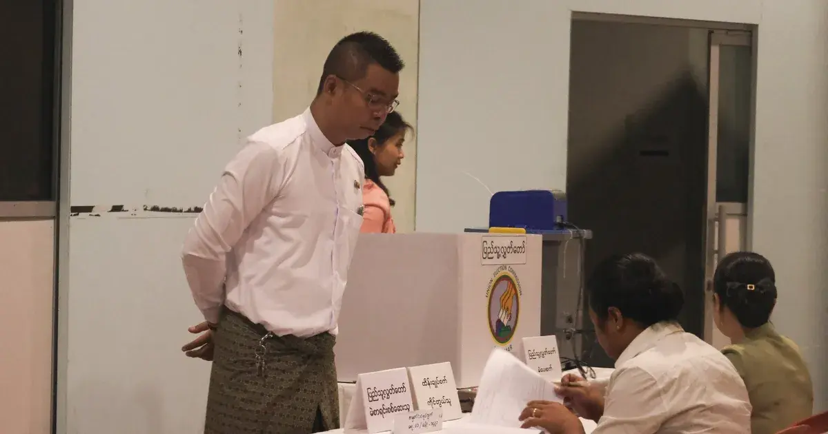 ميانمار.. الناخبون يدلون بأصواتهم في أول انتخابات منذ انقلاب 2021