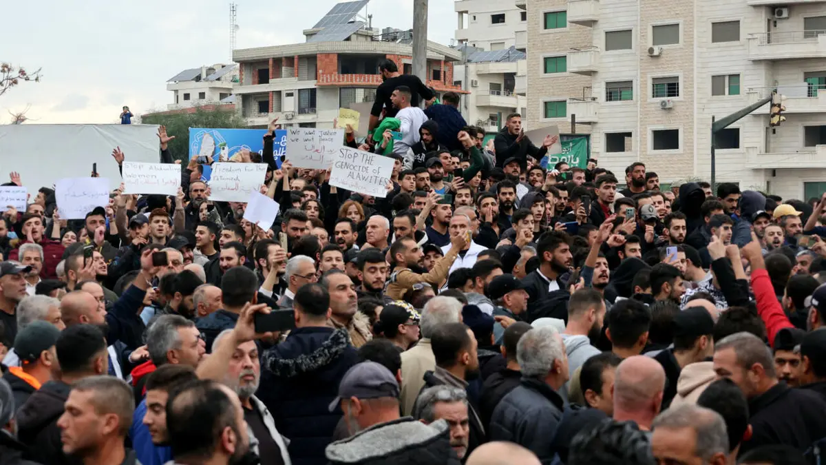 سوريا: سقوط قتيلين خلال تفريق قوات الأمن تظاهرة للعلويين غرب البلاد