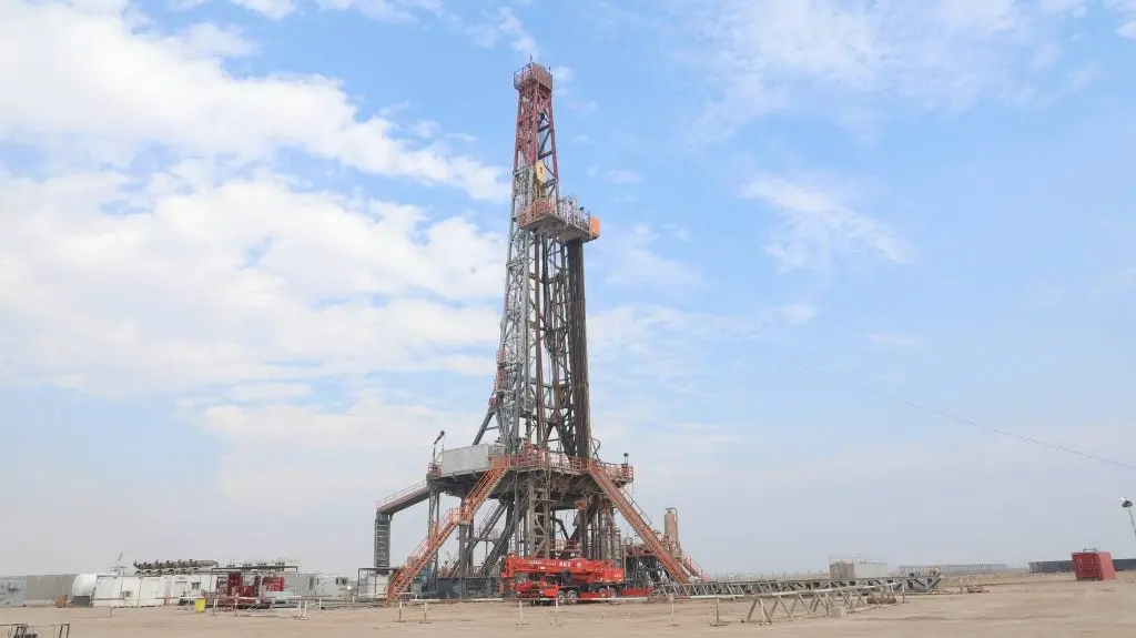 أكبر منصة حفر في العراق تنجز خطوة مهمة بحقل مجنون - الطاقة