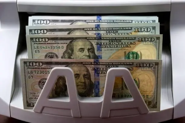 سعر الدولار مقابل الجنيه في البنوك المصرية الأحد 28 ديسمبر 2025