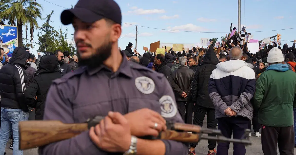 سوريا.. ارتفاع ضحايا اشتباكات اللاذقية إلى 4 أشخاص و108 مصابين