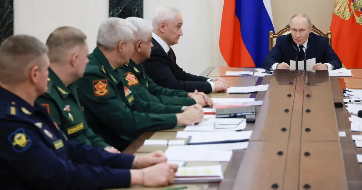 روسيا تتهم أوكرانيا بمحاولة استهداف مقر إقامة بوتين.. وزيلينسكي ينفي