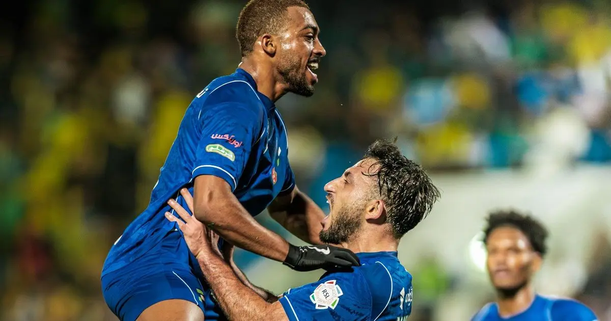 الفتح يفوز على الخليج بهدف فارغاس في دوري روشن السعودي