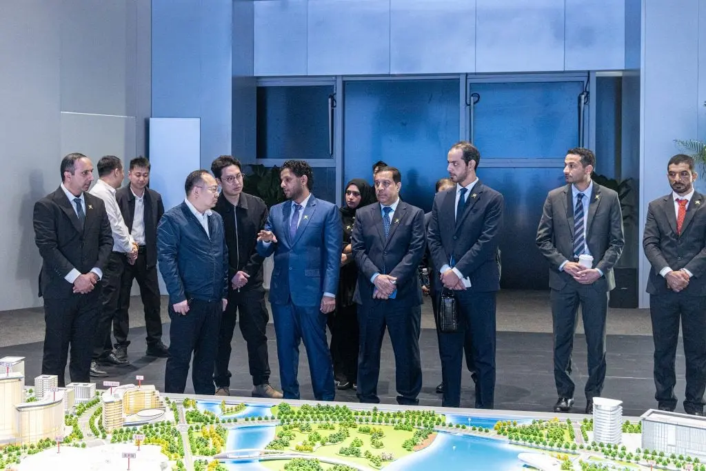 مجمع لصناعات الطاقة المتجددة في سلطنة عمان بشراكة صينية - الطاقة