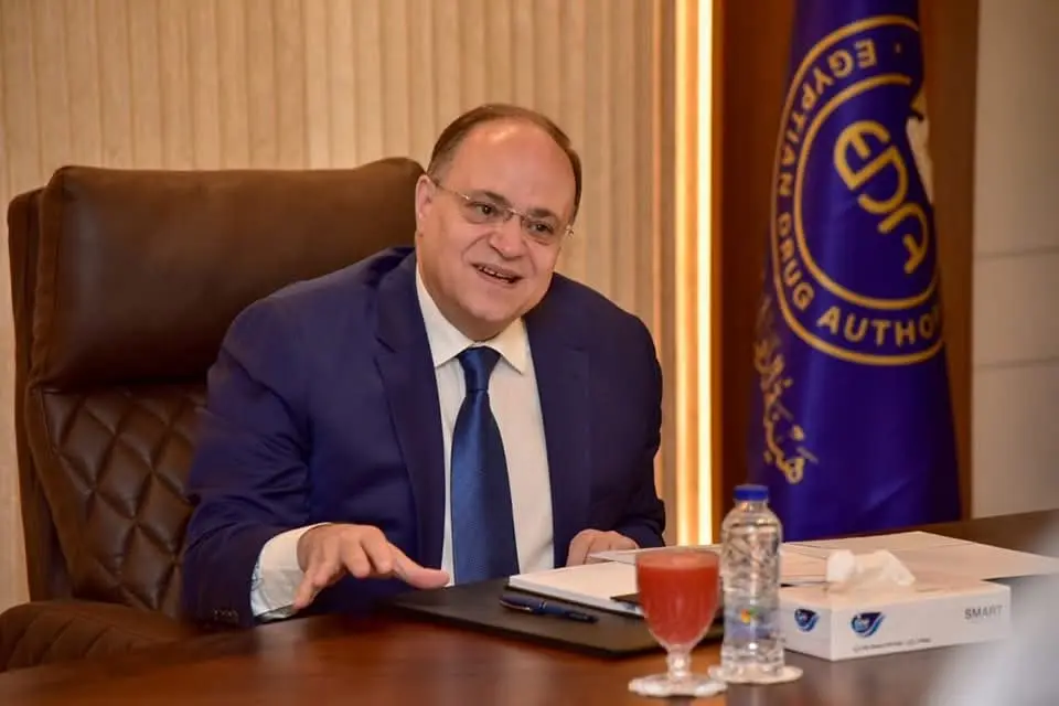 رئيس هيئة الدواء المصرية يعقد اجتماعاً مع ممثلي غرفة صناعة الدواء لبحث تعزيز الصناعات الدوائية