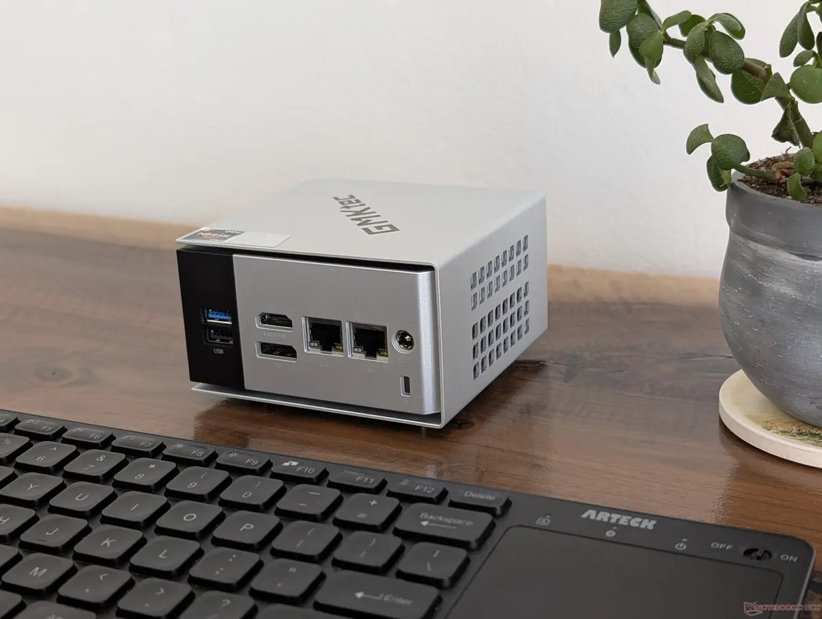 جهاز GMKtec NucBox M8: كمبيوتر مصغر بمعالج AMD Zen 3+