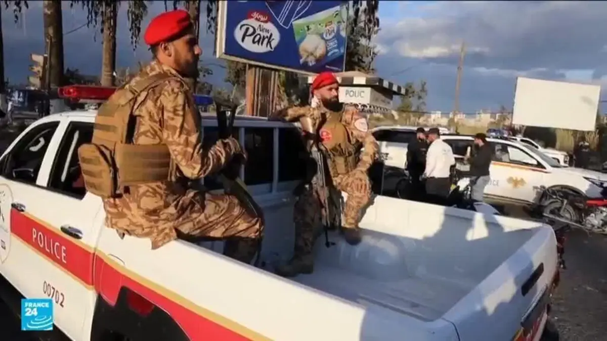 سوريا: قتلى وجرحى في احتجاجات باللاذقية تندد بتفجير مسجد في حمص