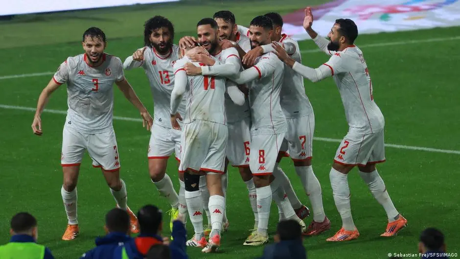 أمم أفريقيا: تونس تتعادل مع تنزانيا وترافق نيجيريا إلى دور16 – DW – 2025/12/30