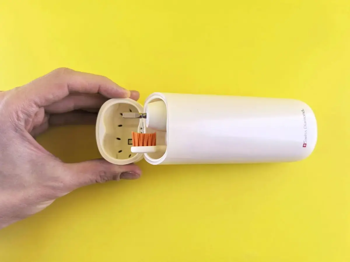 هاشتاق عربي - فرشاة الأسنان الكهربائية أم العادية... أيهما الأفضل؟