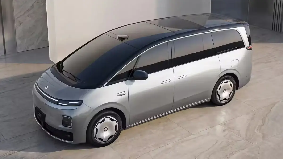 Leapmotor تكشف النقاب عن D99 الكهربائية بمدى 700 كم وسعر تنافسي