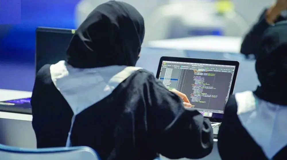 هاشتاق عربي - النساء يقدن 50% من المنشآت الصغيرة والمتوسطة في السعودية