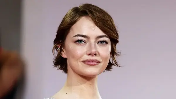 زهرة الخليج - تسريحات نجمات لفتت الأنظار على السجادة الحمراء في 2025