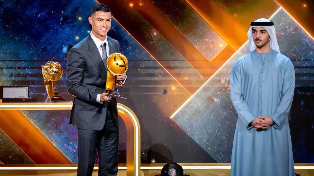 ما هي أبرز الجوائز الفردية التي حصل عليها كريستيانو رونالدو طوال مسيرته؟